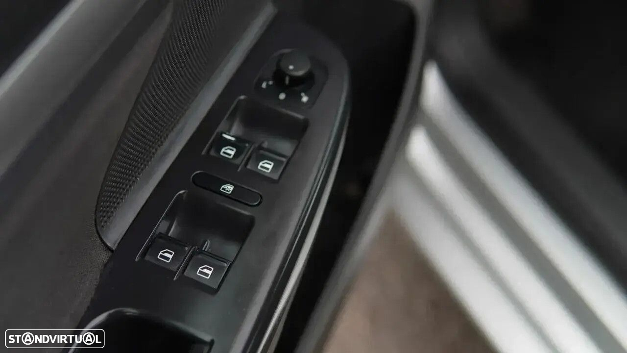 VW Jetta - 23