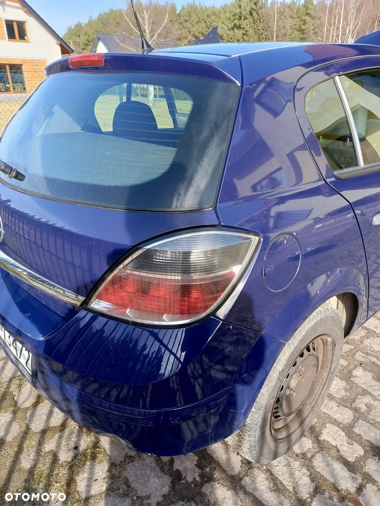 Opel Astra 1.6 - 9