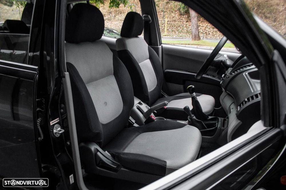 Mitsubishi L200 2.5 DI-D CD Intense 4WD - 24