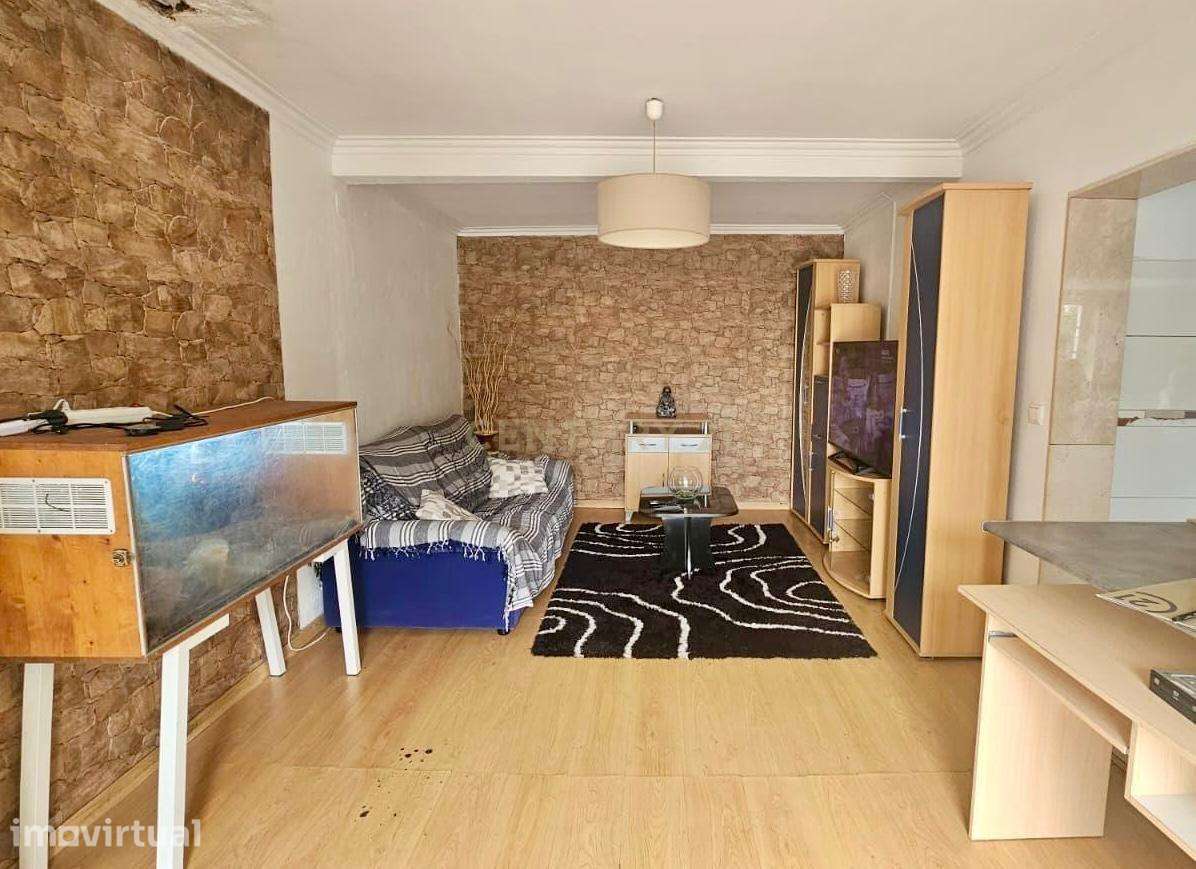 R E S E R V A D A  _ Moradia T2 com Garagem e vista Serra Sintra em Vi - Grande imagem: 2/18