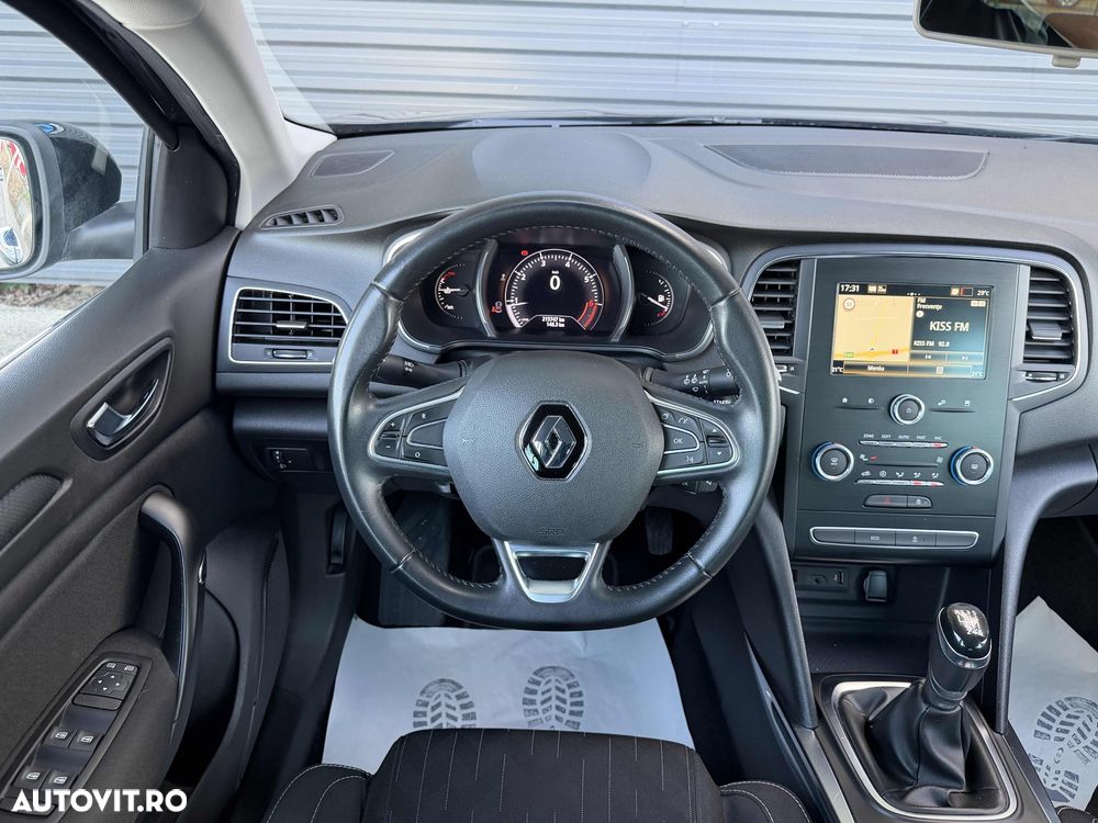 Renault Megane TCe GPF Limited - 10