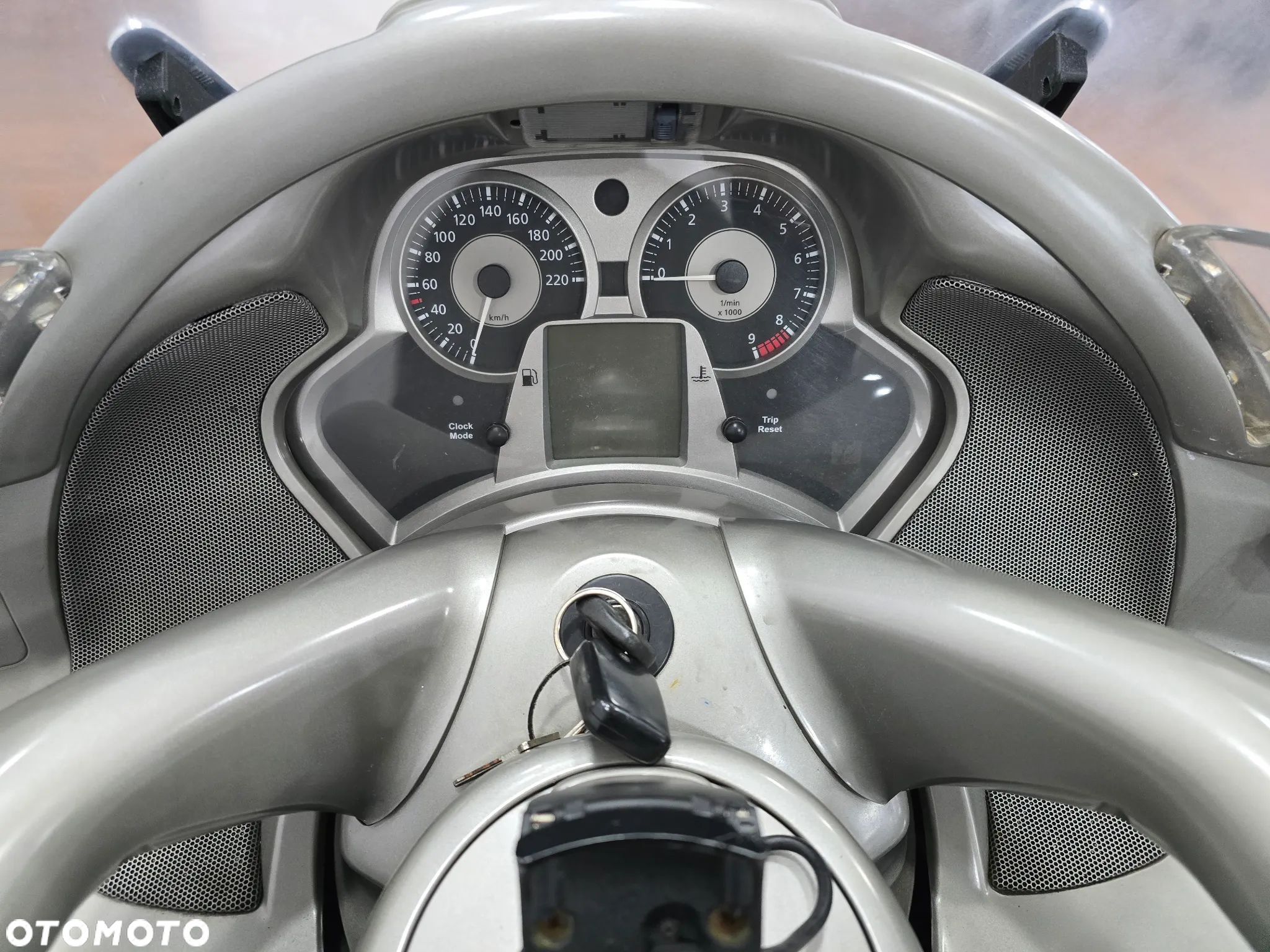 BMW LT - 24