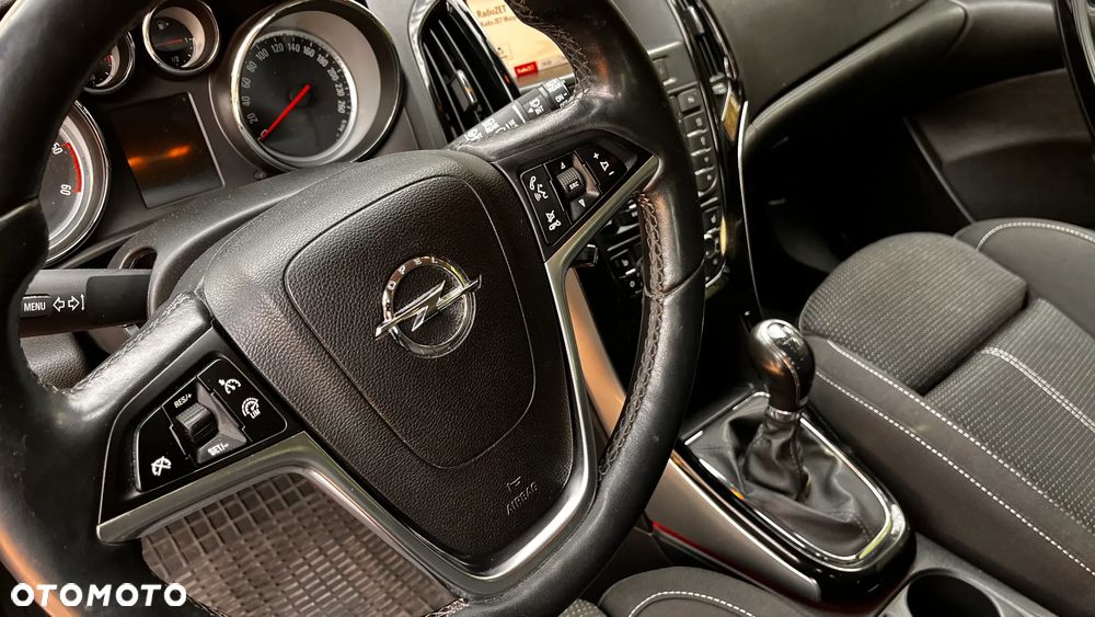 Opel Astra IV 2.0 CDTI Sport - 12