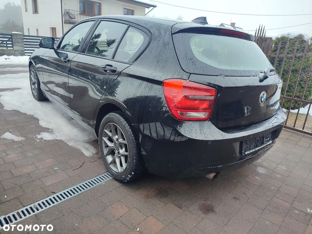 BMW Seria 1 114i Sport Line - 4