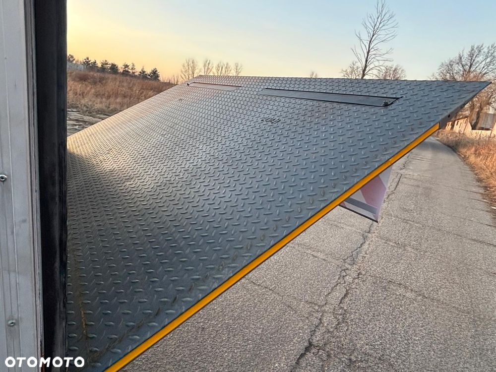 Mercedes-Benz Atego 1218 - 30