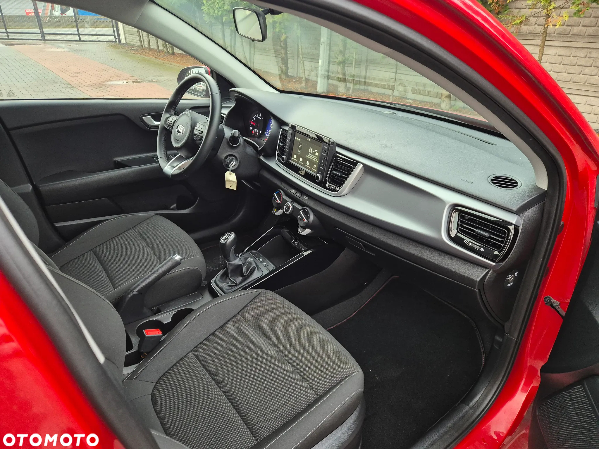 Kia Rio - 9