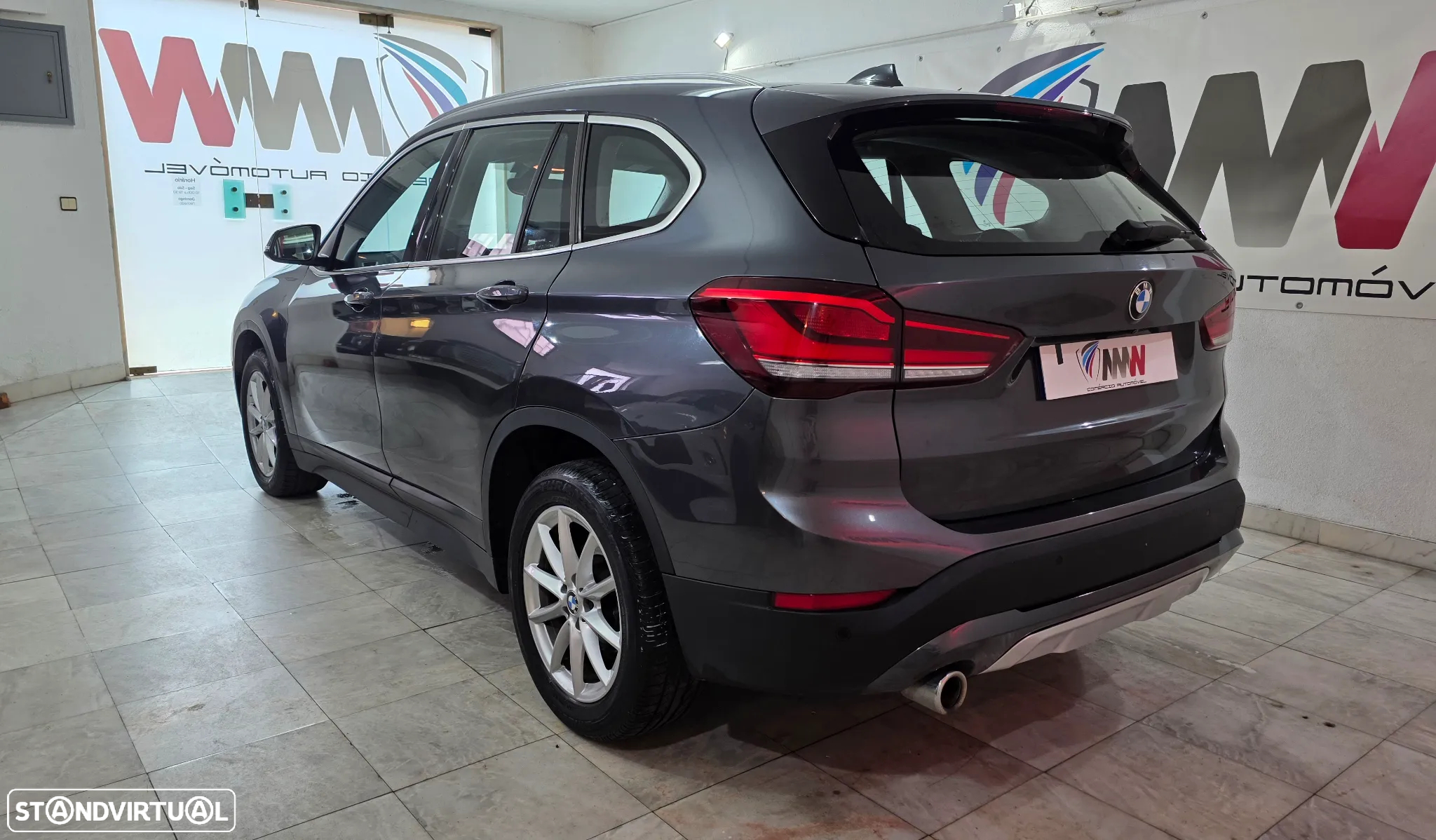 BMW X1 16 d sDrive Auto Line Sport - 5