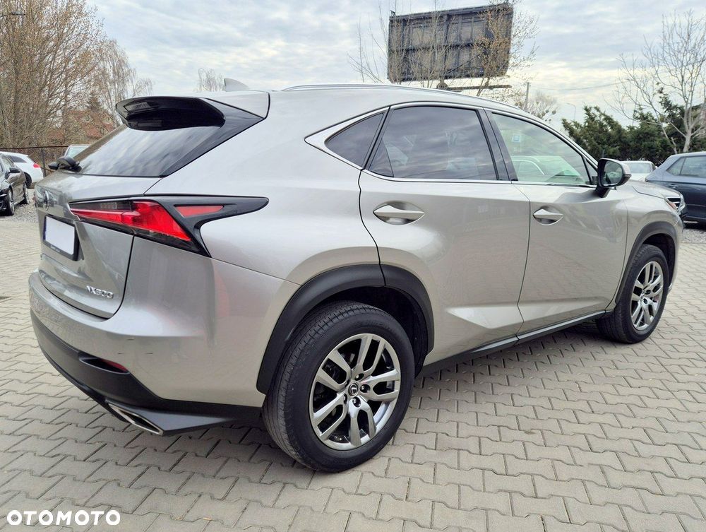 Lexus NX - 9