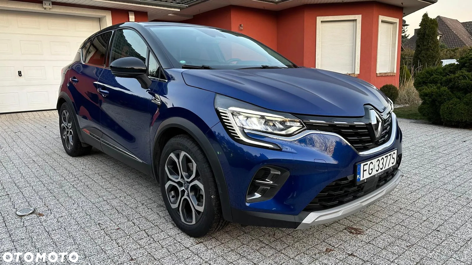 Renault Captur 1.6 E-TECH Full Hybrid 145 Techno - 2