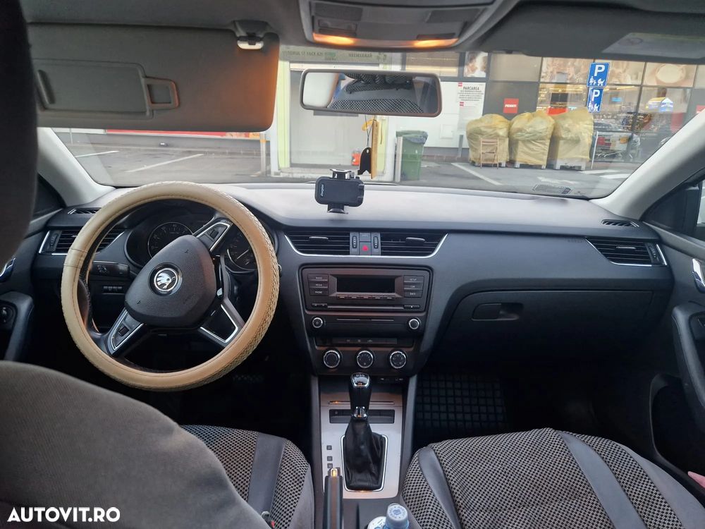 Skoda Octavia 1.4 TSI AMBITION DSG - 15