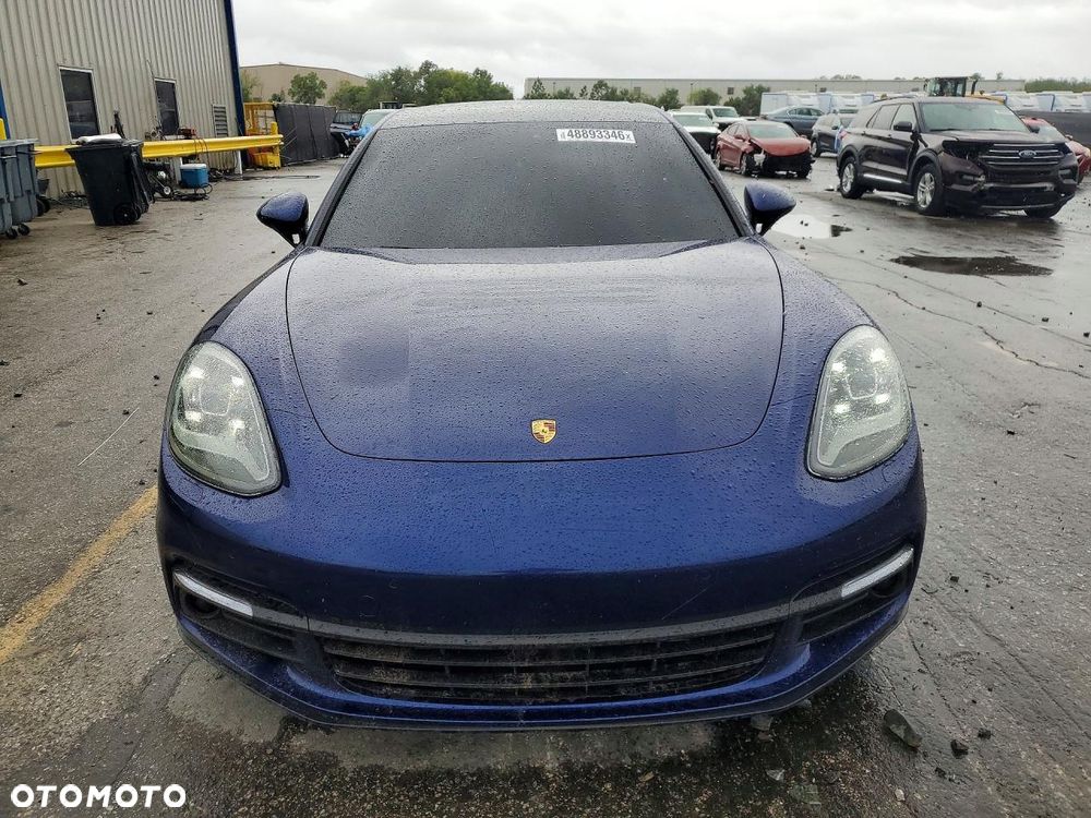 Porsche Panamera Standard - 6