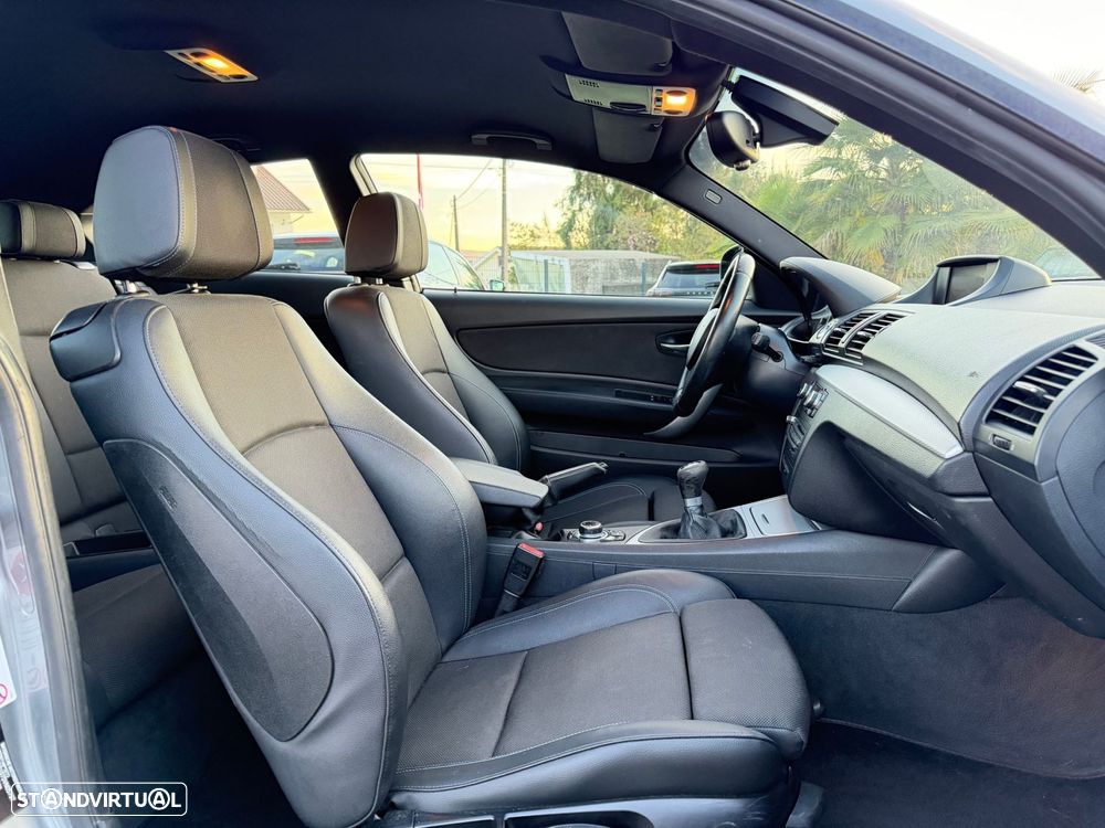 BMW 118 d Pack M - 25