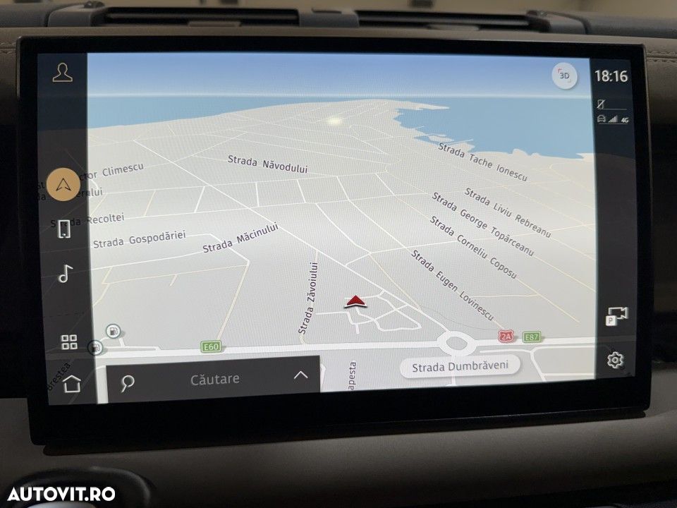 Land Rover Defender - 22