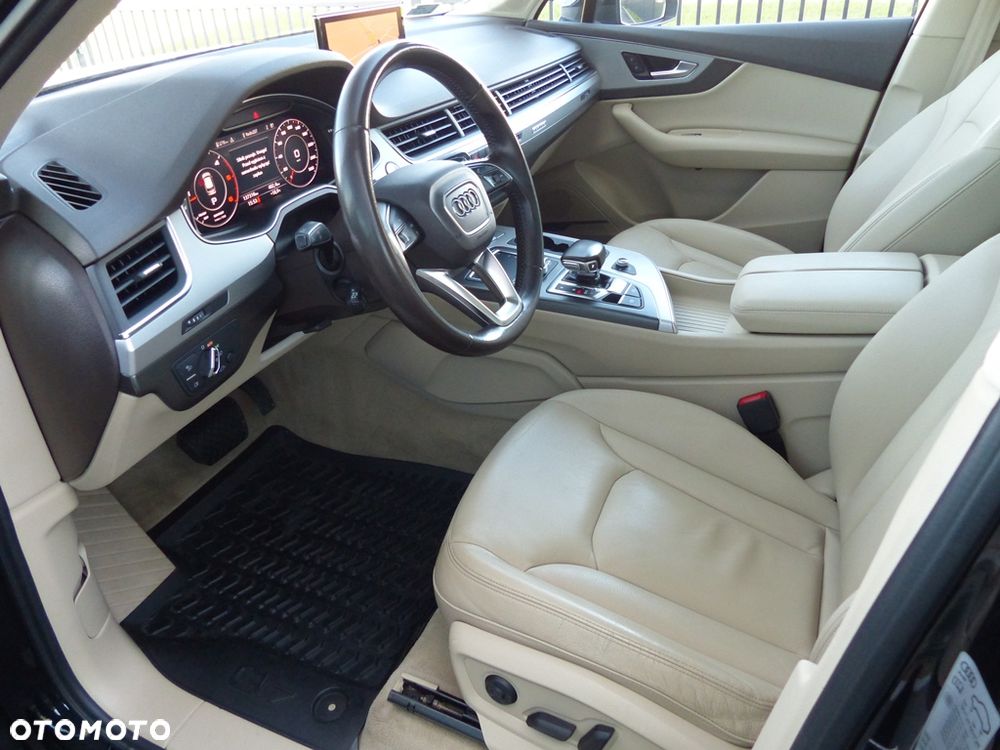 Audi Q7 - 8