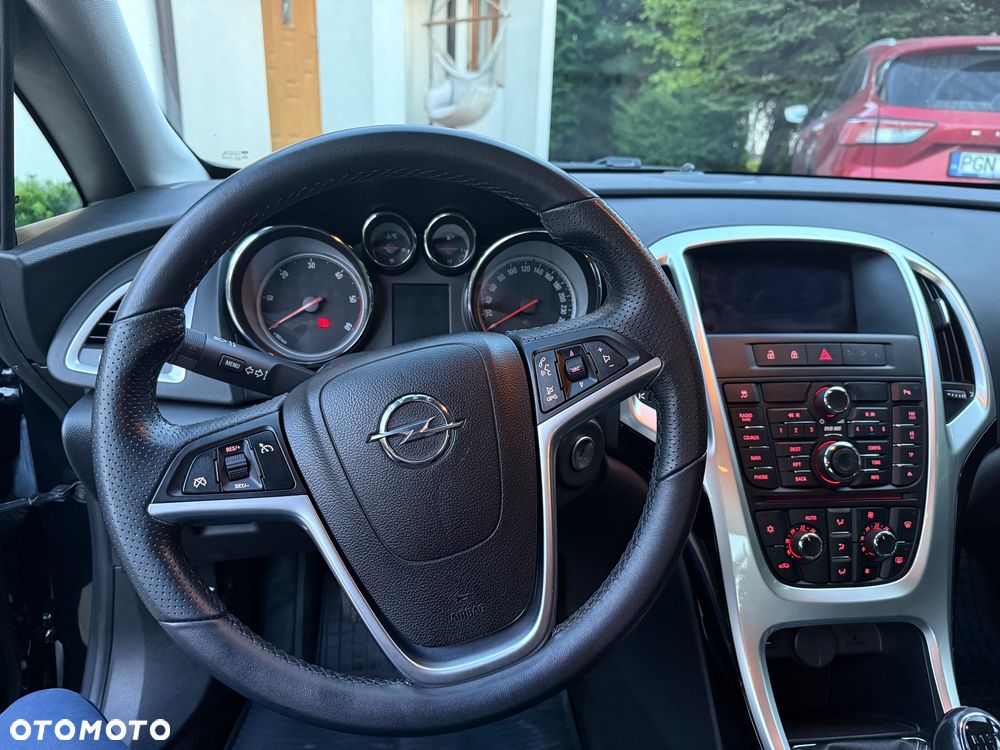 Opel Astra 2.0 CDTI Cosmo - 10