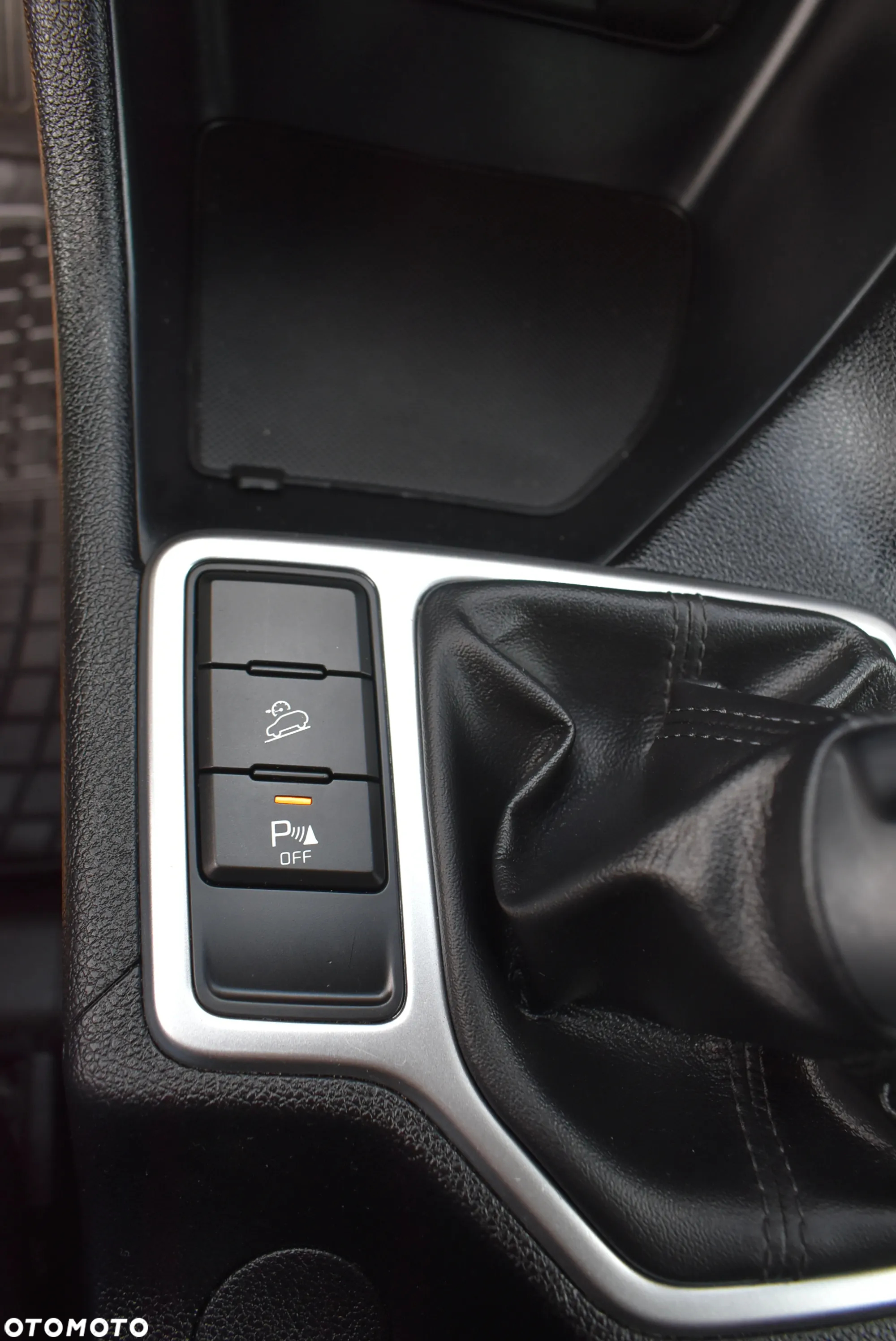 Kia Sportage 1.6 GDI Black Edition 2WD - 30