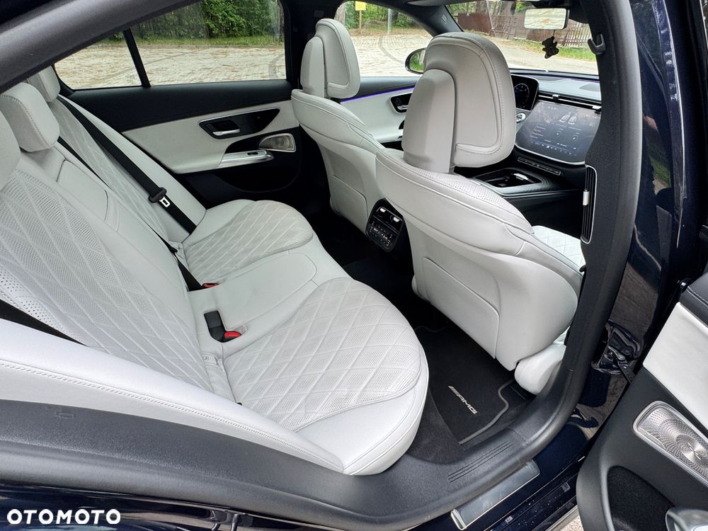 Mercedes-Benz Klasa E 220 d mHEV 4-Matic Exclusive 9G-Tronic - 20