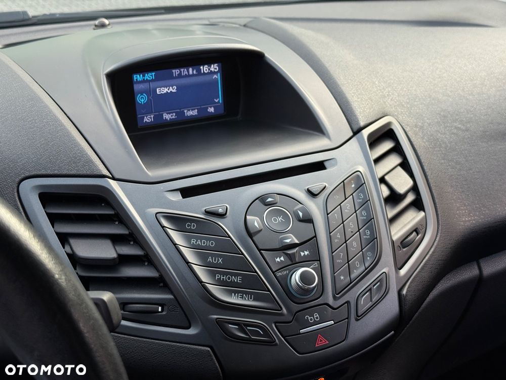 Ford Fiesta - 10
