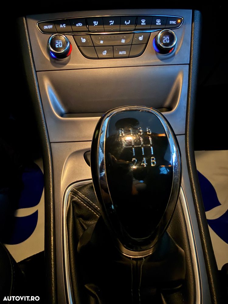 Opel Astra 1.4 Turbo Ultimate - 18