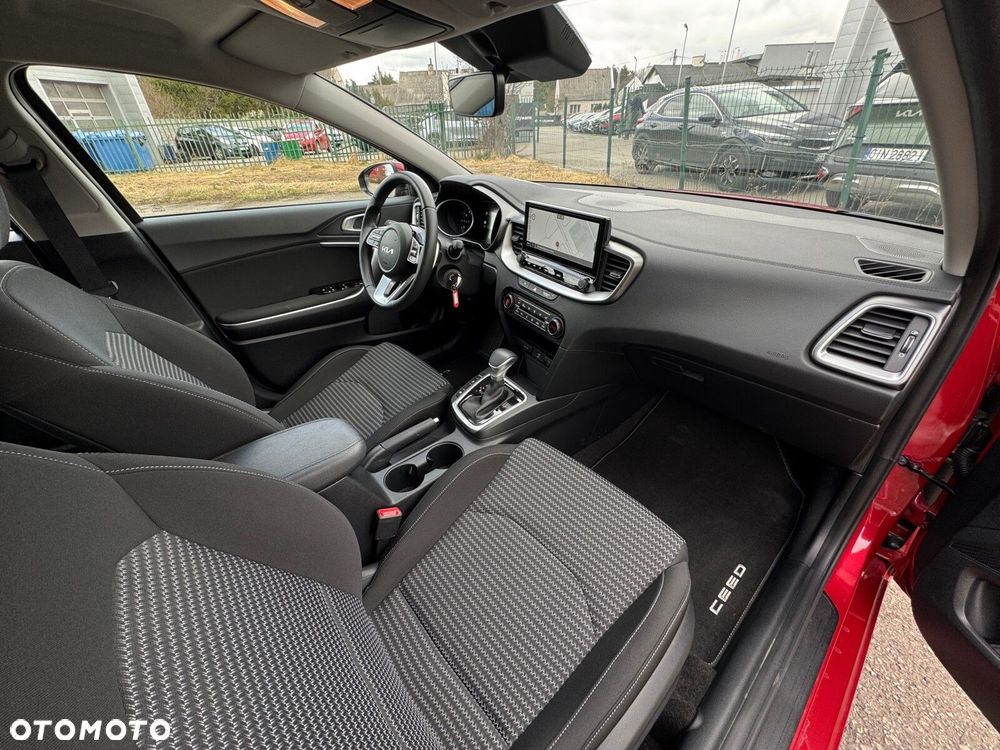 Kia Ceed 1.5 T-GDI M DCT - 17