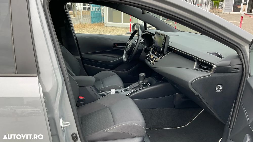 Toyota Corolla 1.8 HSD Dynamic - 36