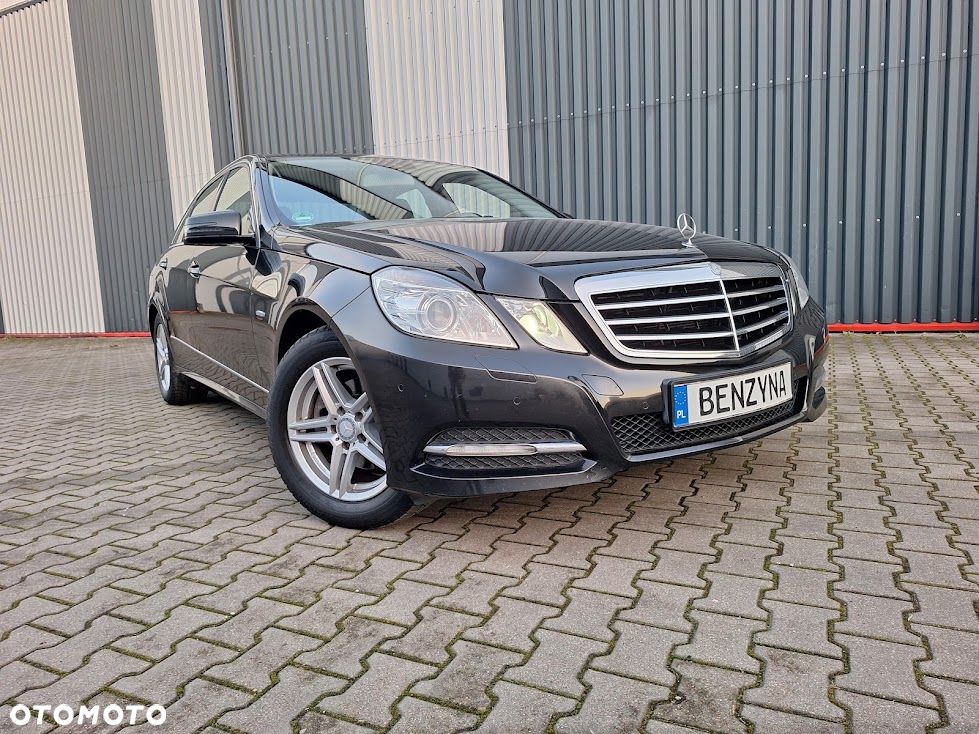 Mercedes-Benz Klasa E 200 CGI BlueEFFICIENCY 7G-TRONIC Avantgarde - 12