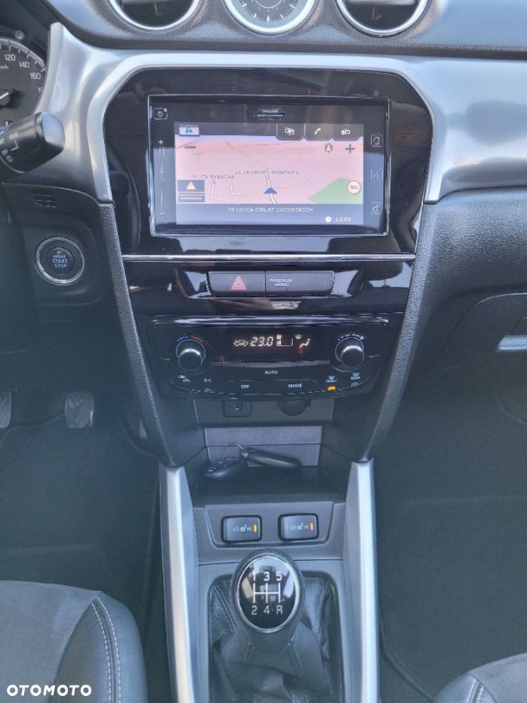 Suzuki Vitara 1.6 Premium 2WD - 22