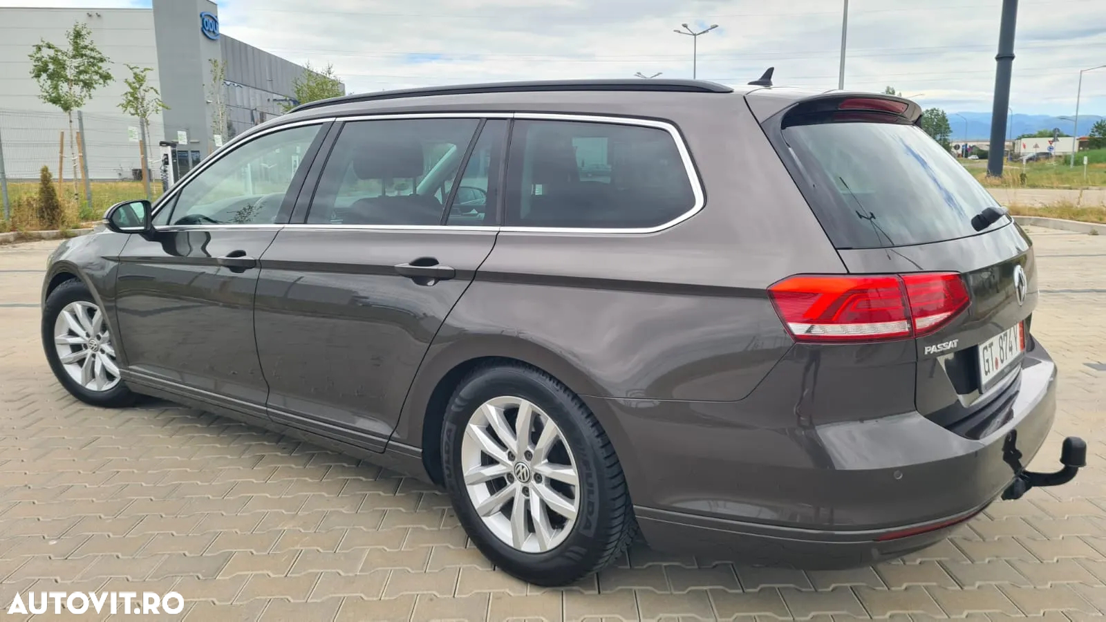 Volkswagen Passat Variant 2.0 TDI SCR DSG BlueMotion Trendline - 3