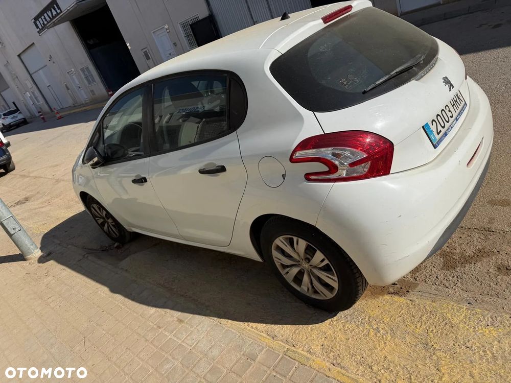 Peugeot 208 1.2 Ben. Konsola komplet,Tapicerka komplet,Pasy tył,Boczki - 2