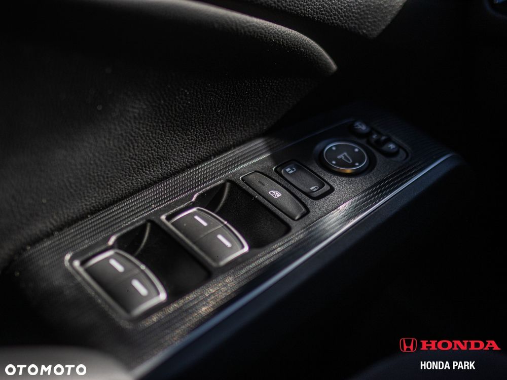 Honda Civic 2.0 i-MMD Advance BSI CVT - 30