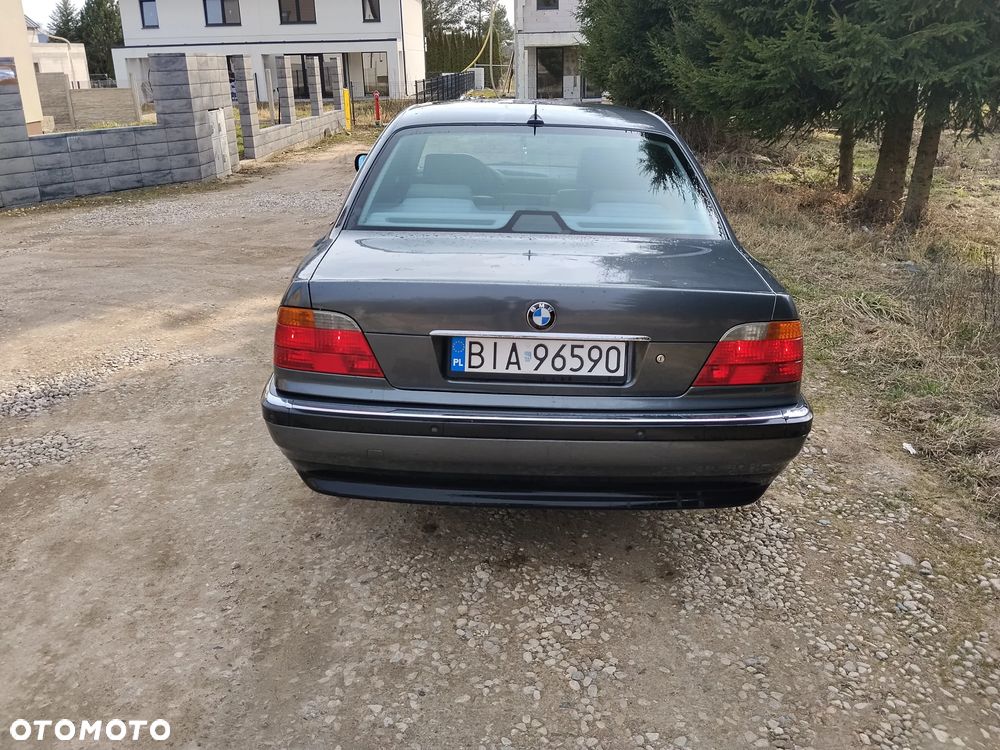 BMW Seria 7 - 5