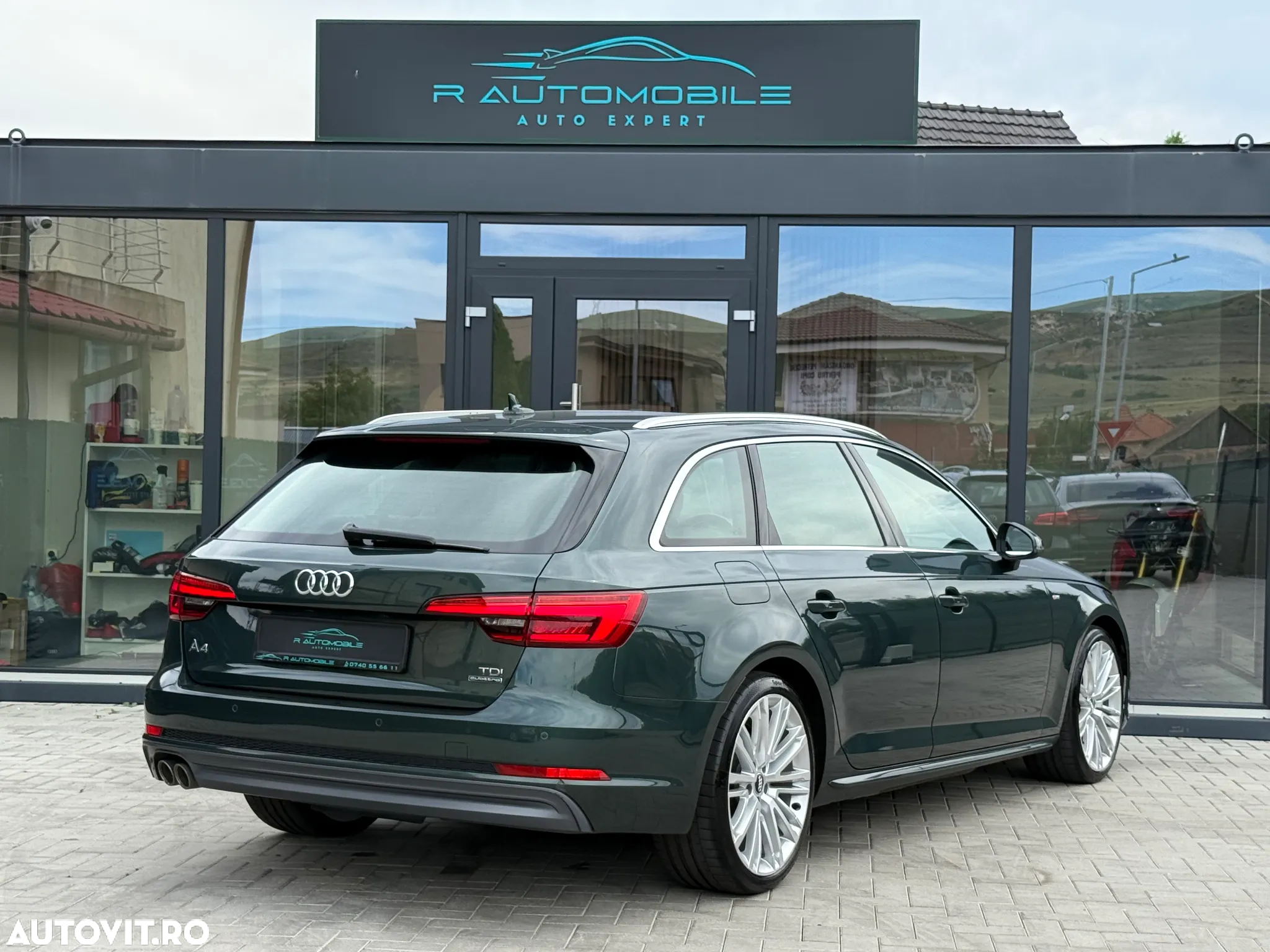 Audi A4 Avant 2.0 TDI DPF clean diesel quattro S tronic S line Sportpaket - 3