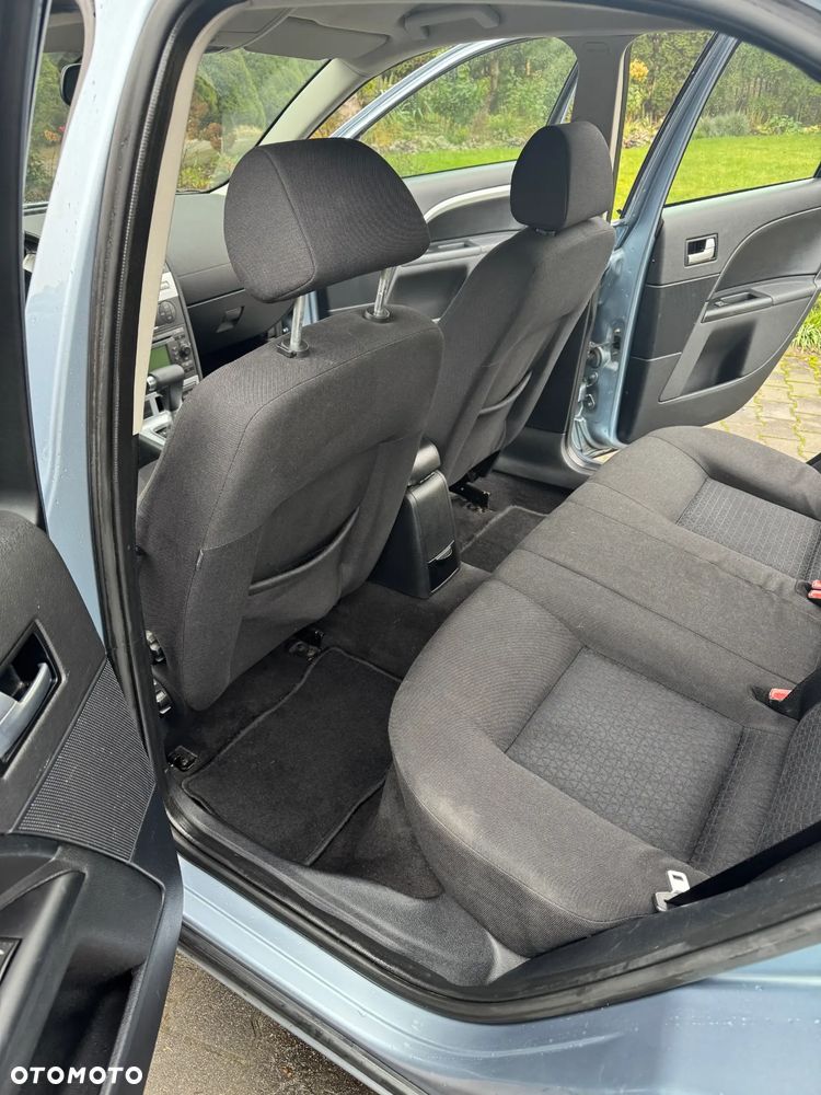 Ford Mondeo 2.0 Ambiente - 7
