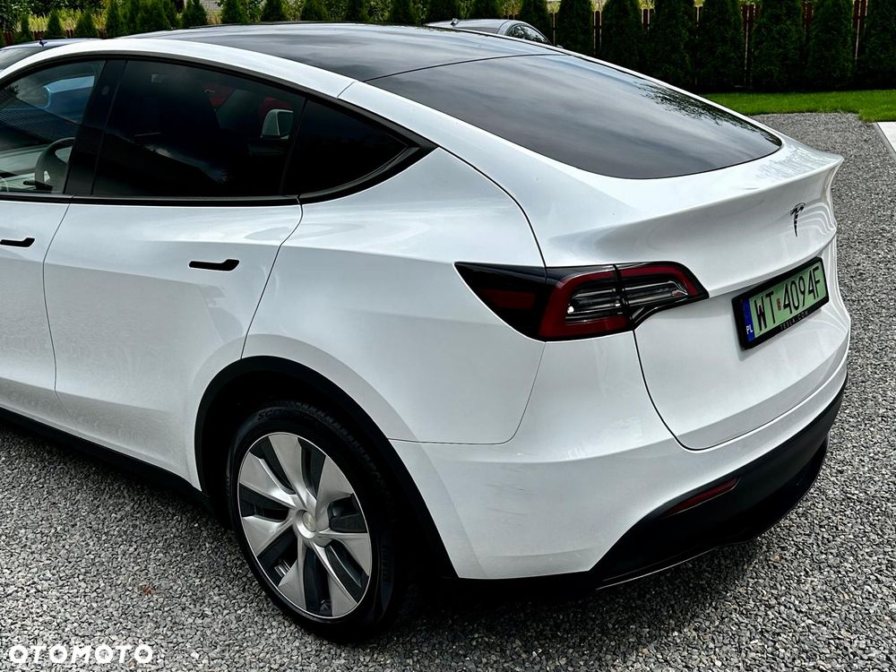 Tesla Y RWD - 16