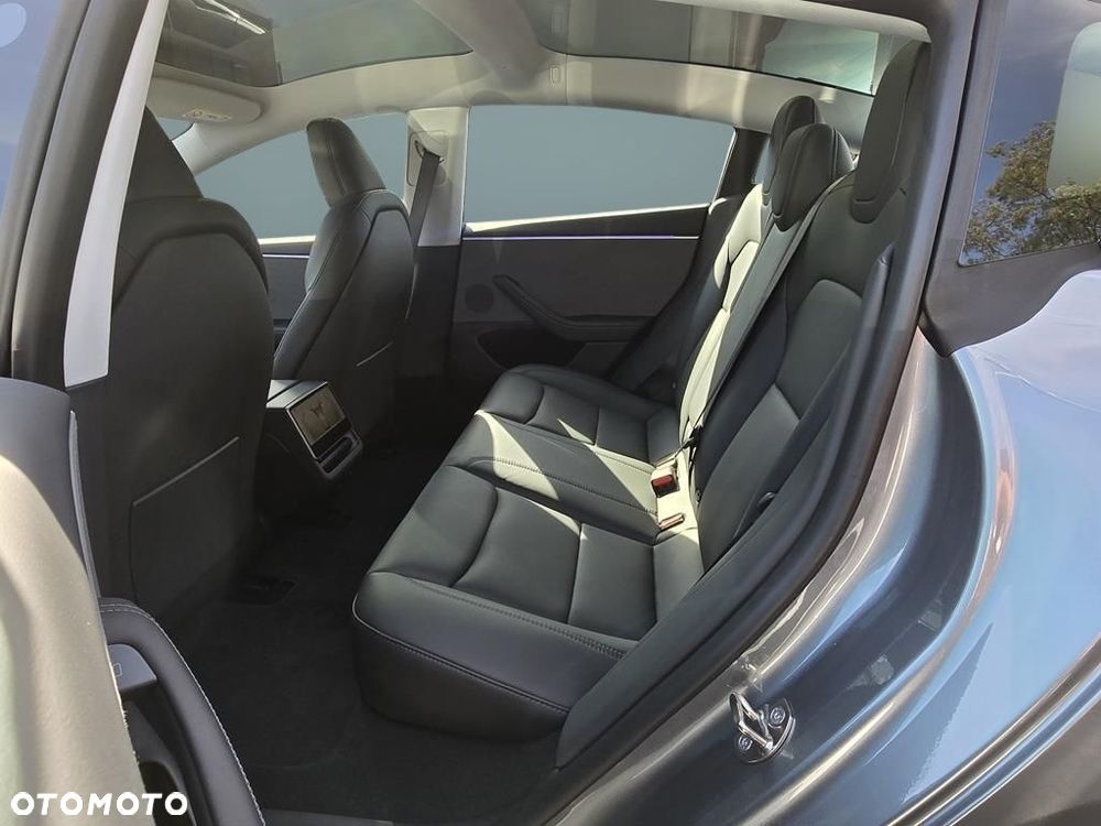 Tesla Model 3 Long Range RWD Premium - 8