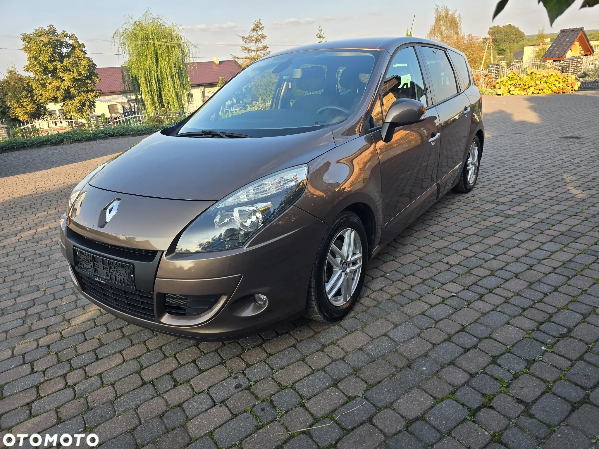 Renault Grand Scenic - 3