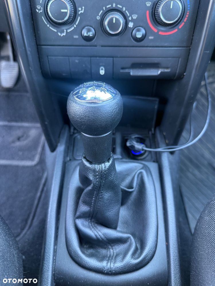 Peugeot 207 1.4 Access - 23