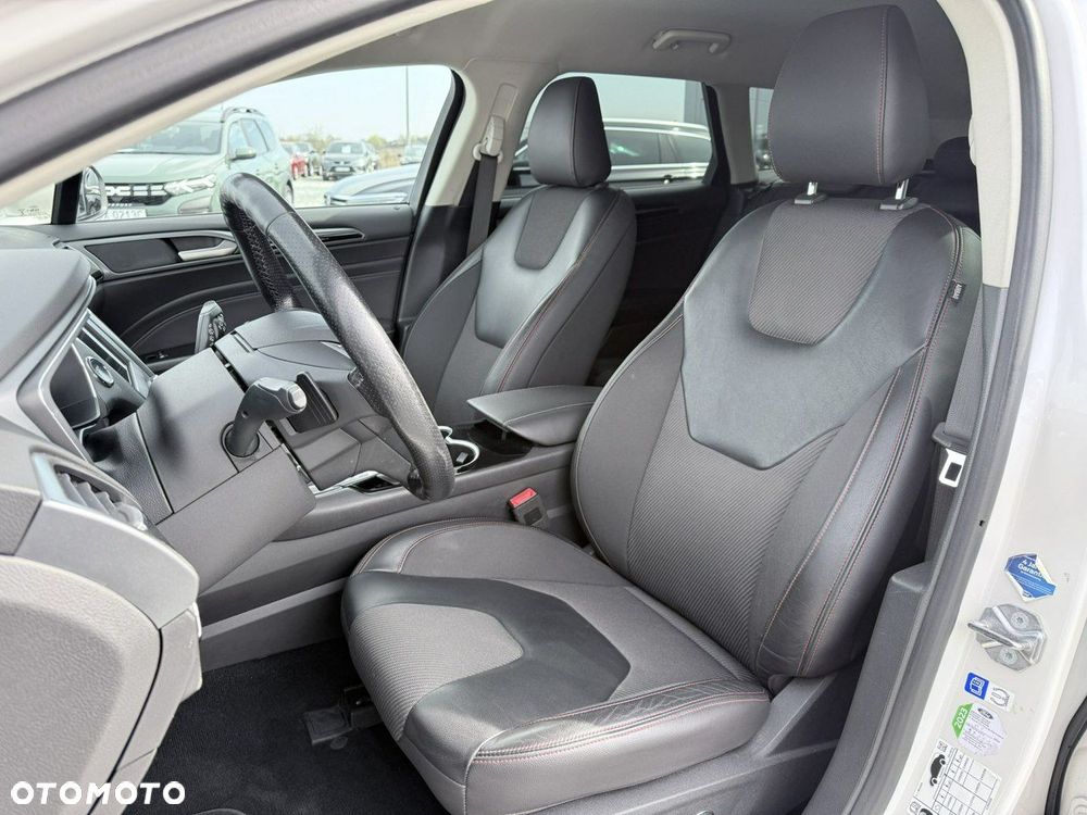 Ford Mondeo 2.0 EcoBoost ST-Line - 12