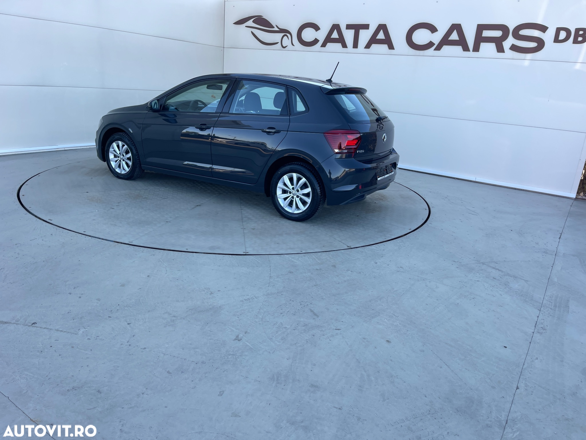 Volkswagen Polo 1.6 TDI SCR DSG Comfortline - 9