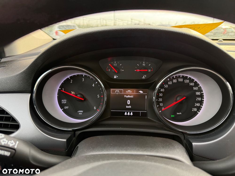 Opel Astra 1.5 D Start/Stop - 11
