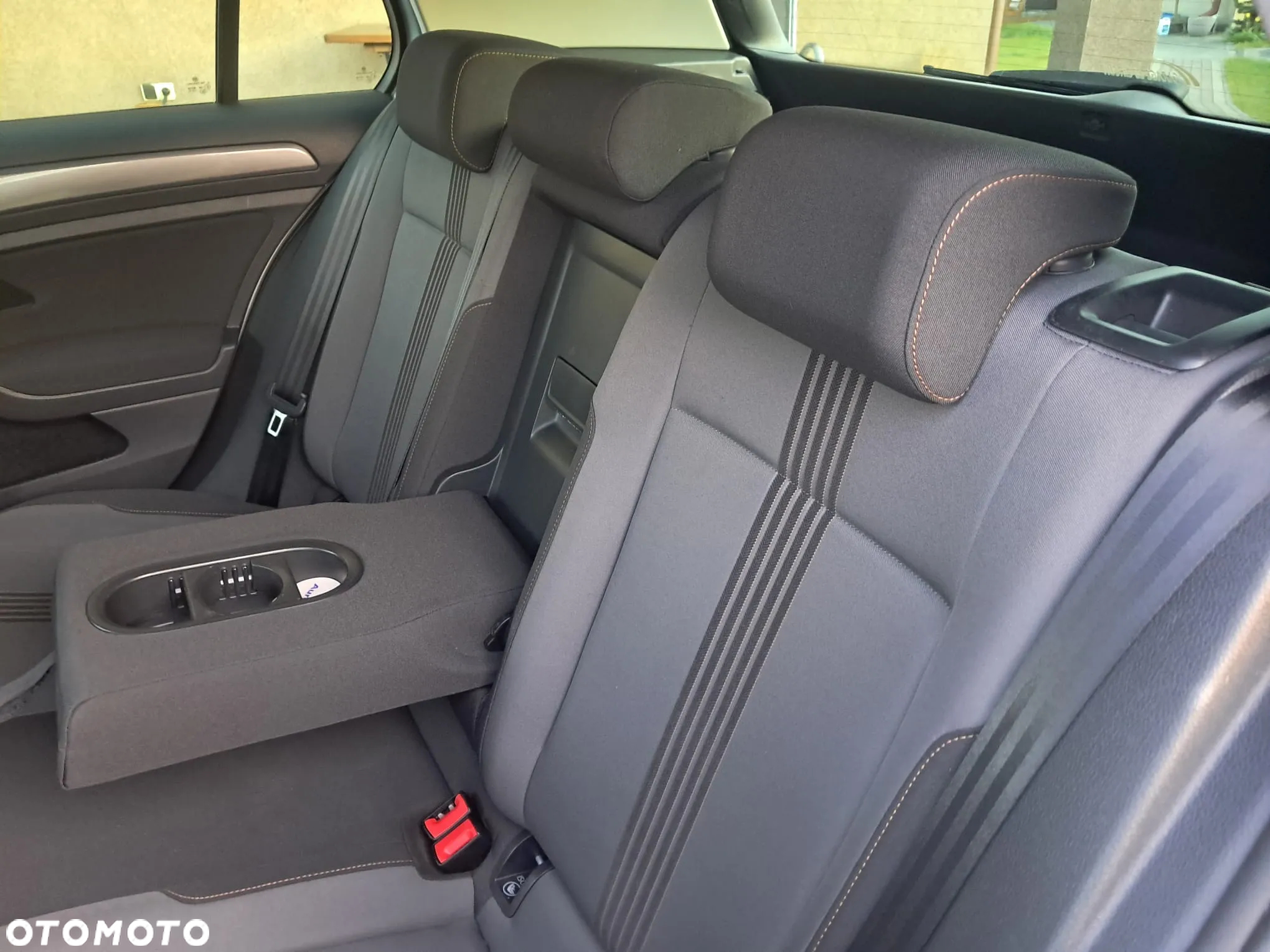 Volkswagen Golf 1.6 TDI (BlueMotion Technology) Comfortline - 32