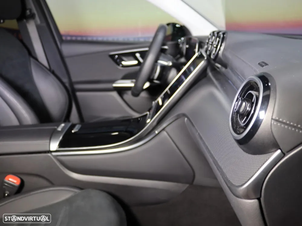 Mercedes-Benz GLC 300 de 4Matic - 17
