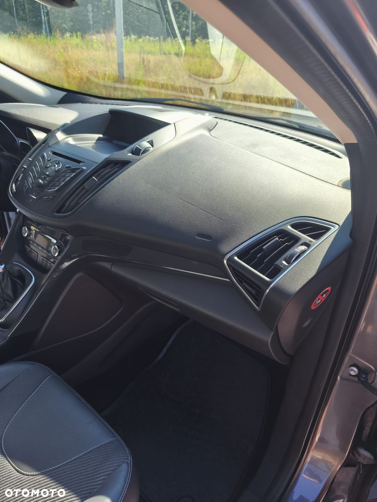 Ford Kuga 2.0 TDCi FWD Titanium - 15