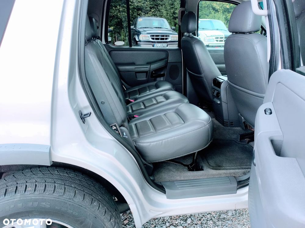 Ford Explorer 4.6 - 19