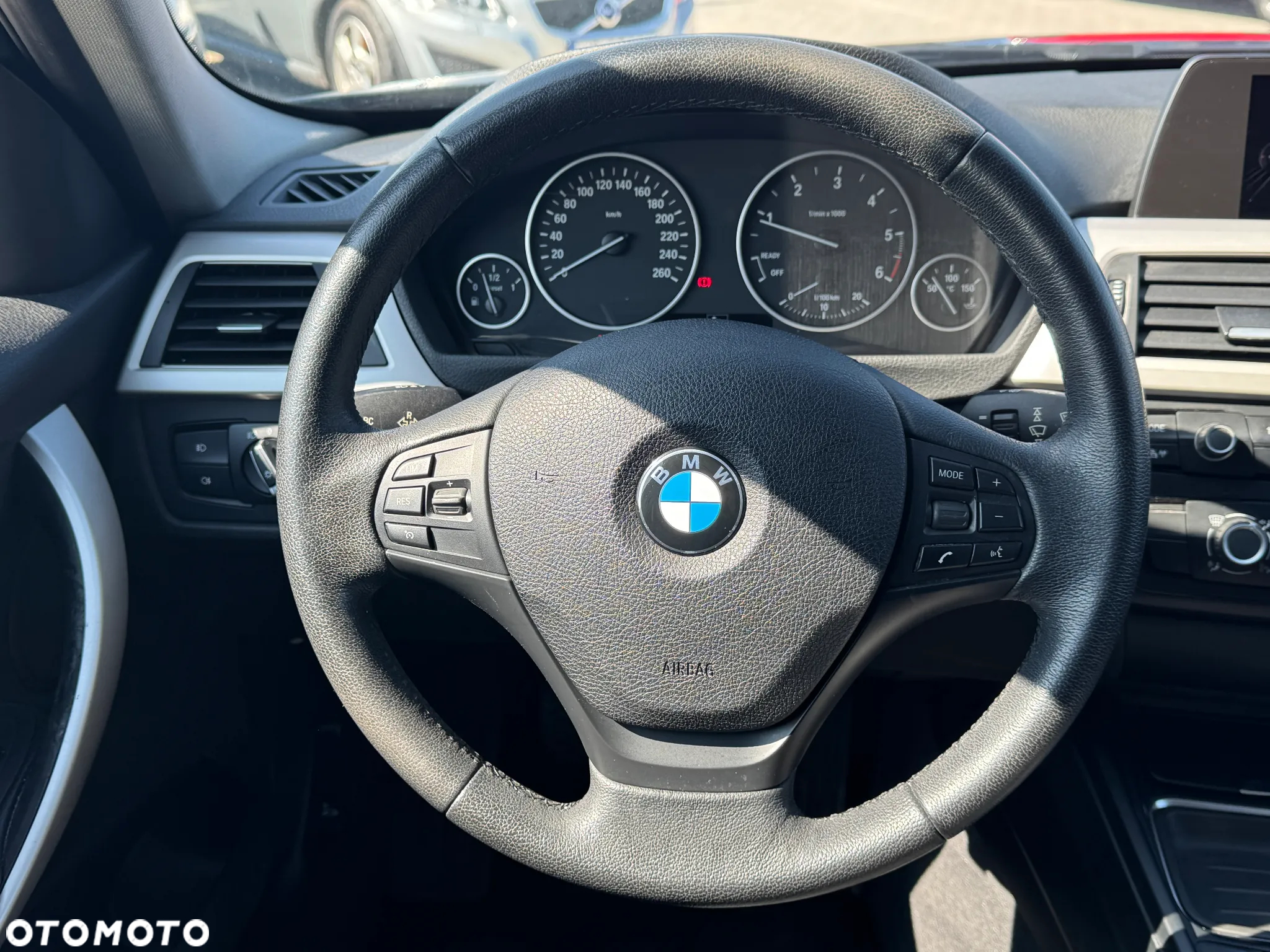 BMW Seria 3 320d Touring xDrive Luxury Line - 21