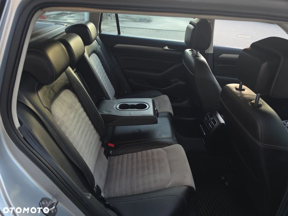 Volkswagen Passat 2.0 TDI (BlueMotion Technology) DSG Trendline - 24