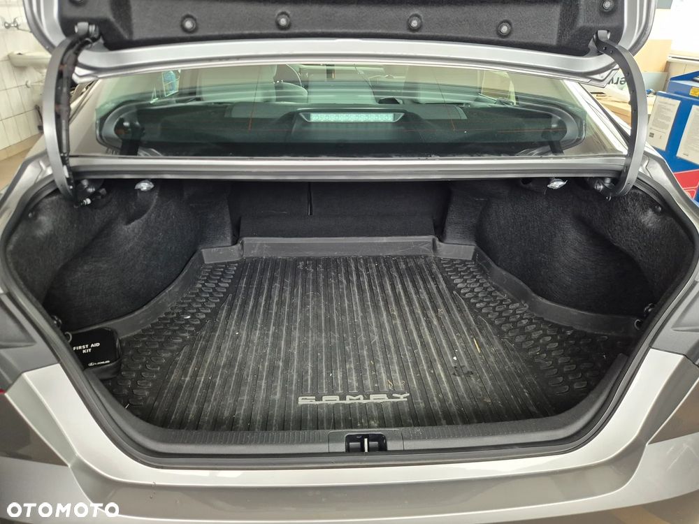 Toyota Camry 2.5 Hybrid Dynamic Force Executive e-CVT - 20