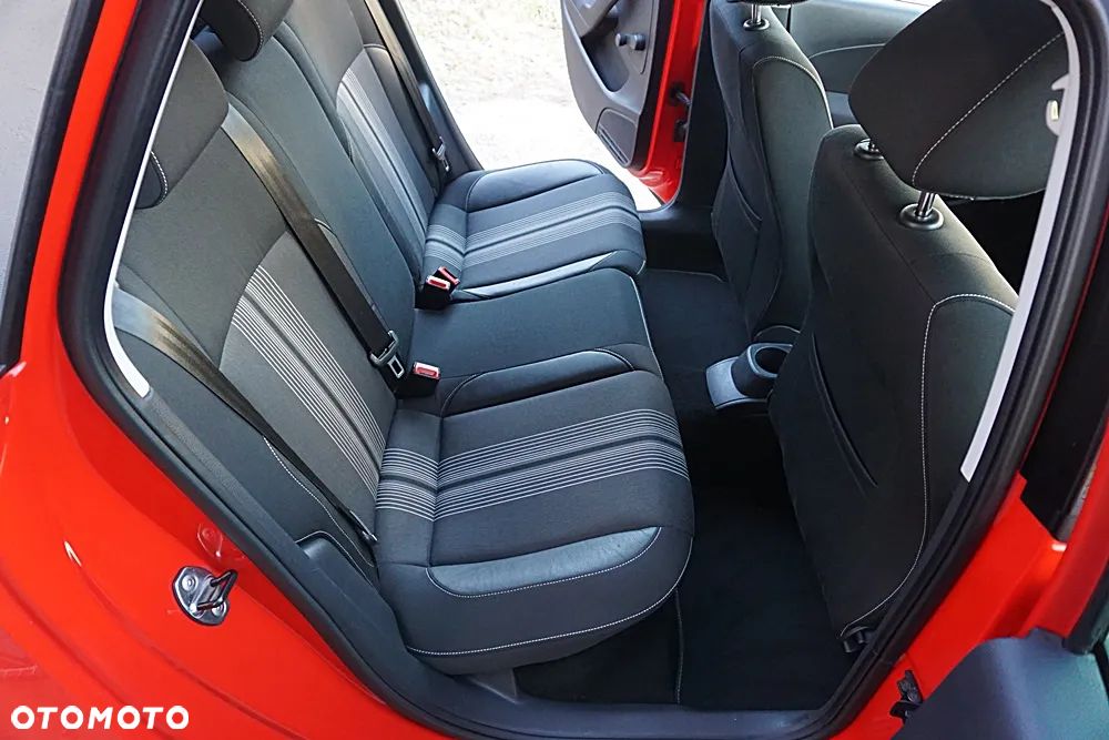 Volkswagen Polo 1.2 MATCH - 23