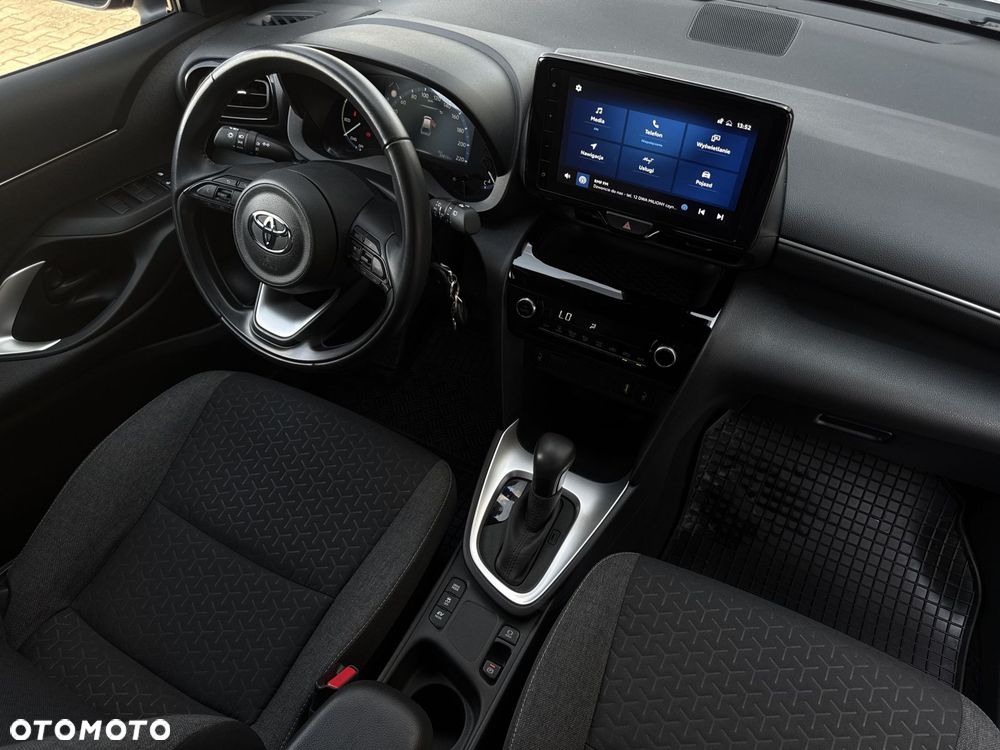 Toyota Yaris Cross - 15