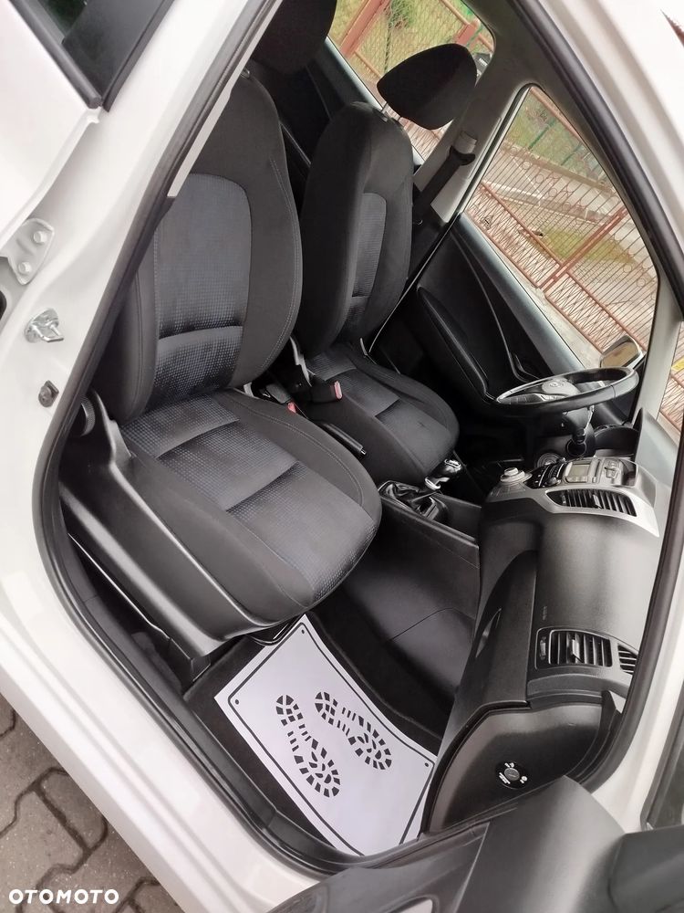Hyundai ix20 1.4 blue YES Silver - 32